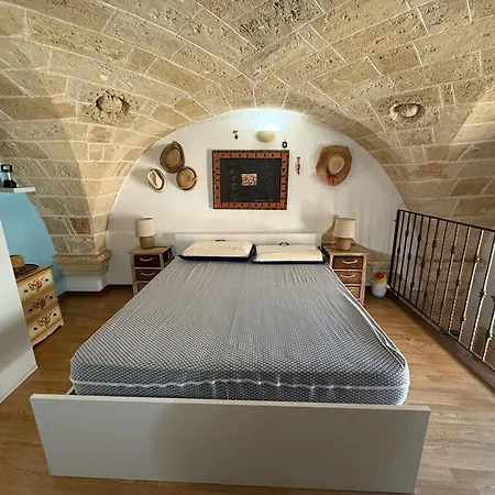 Via Sant'angelo Sn-guest House *